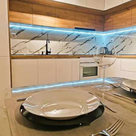 Cozy And Stylish Apartment Stara Sagora