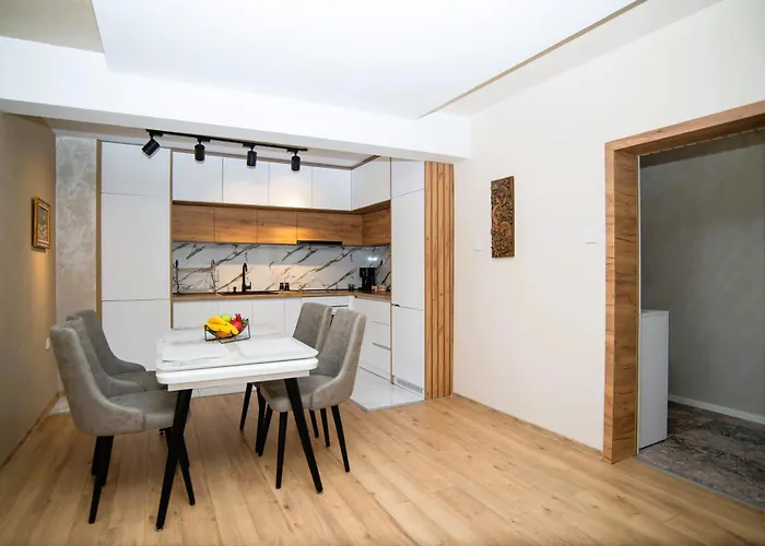 Cozy And Stylish סטרה זגורה